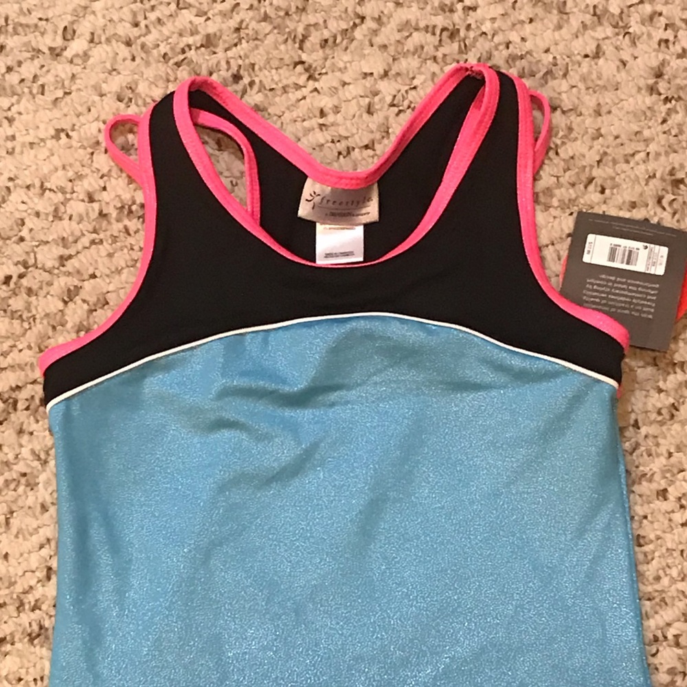 Danskin top - Picture 2 of 5